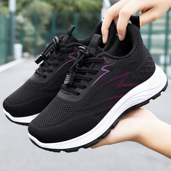 Comfortable and breathable women's walking shoes