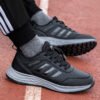 Casual sneakers suitable for the elderly and middle-aged