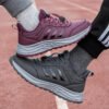 Casual sneakers suitable for the elderly and middle-aged