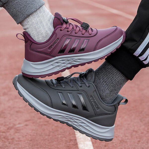 Casual sneakers suitable for the elderly and middle-aged
